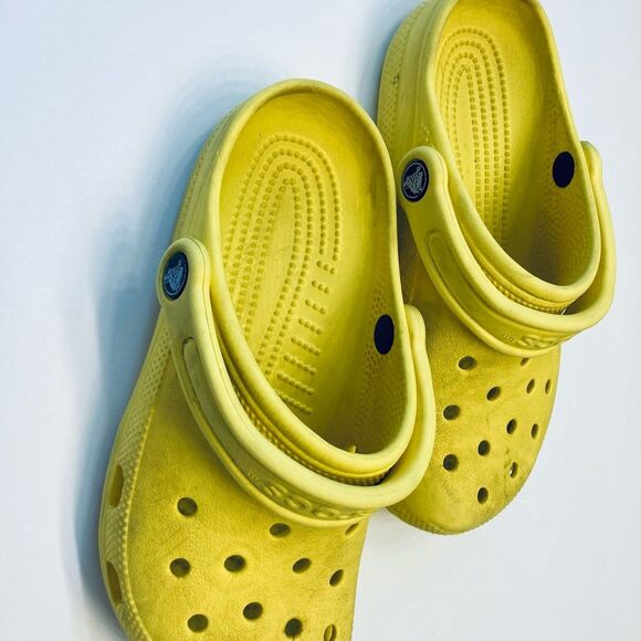 Crocs Yellow Unisex Clogs SlipOn Shoes Slides M4 W6 - Picture 3 of 8